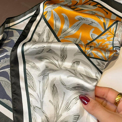 Foulard carré de soie 50 - Le Jardin Fragmenté-Maison Berettini