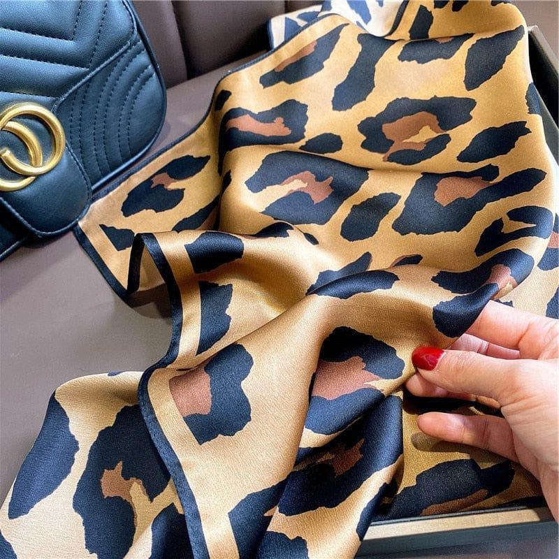 Foulard carré de soie 70 - L'Instinct Fauve-Maison Berettini