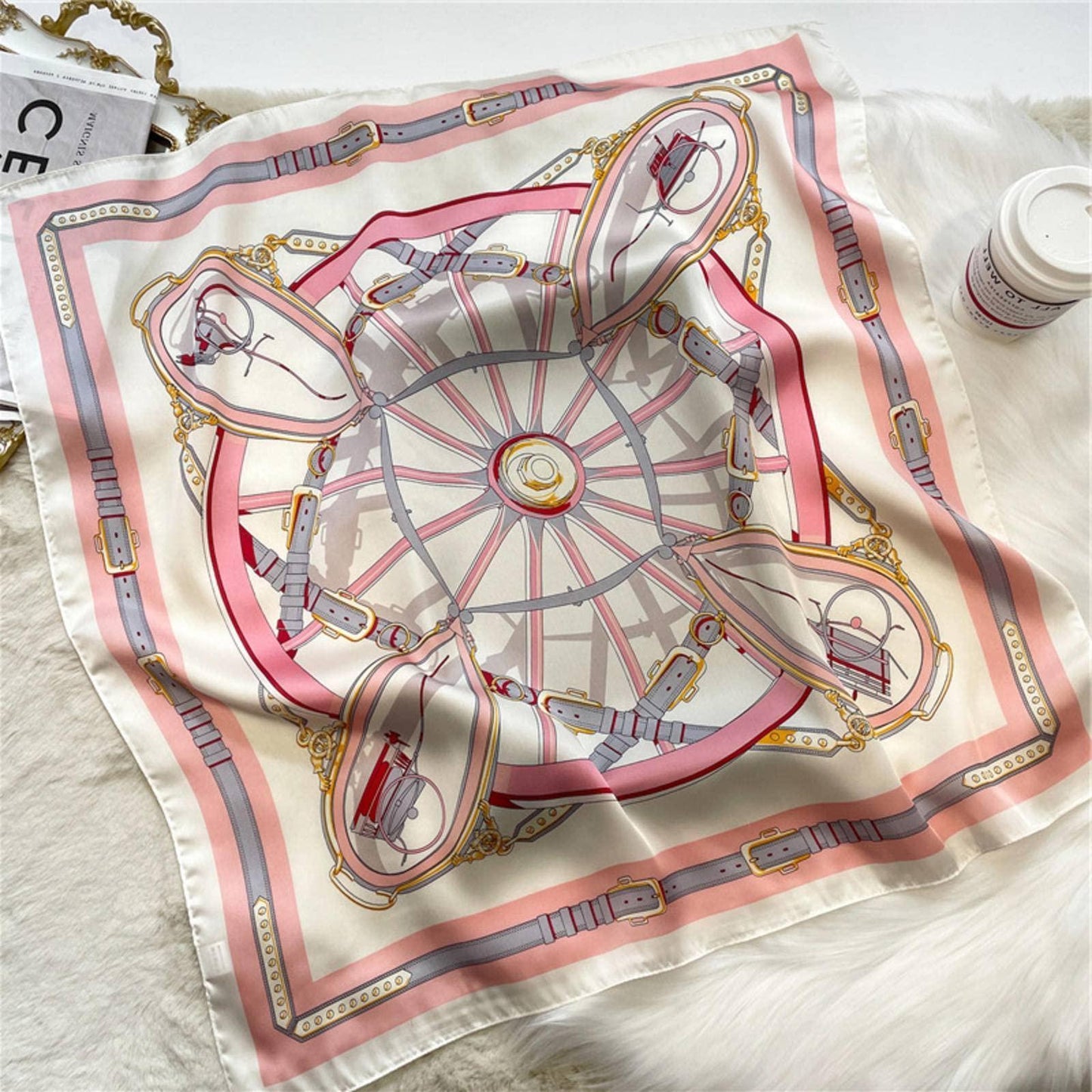 Foulard carré de soie 70 - La Ronde Équestre Rose-Maison Berettini