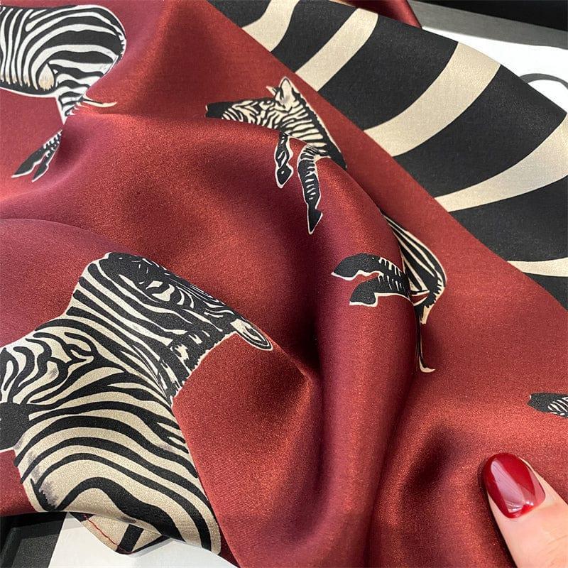 Foulard carré de soie 70 - Le Zèbre Rouge-Maison Berettini