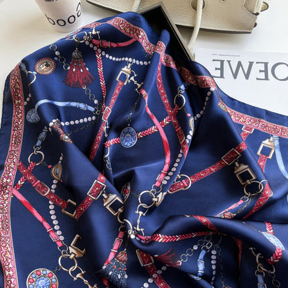Foulard carré de soie 70 - L'Ornement Cavalier Bleu