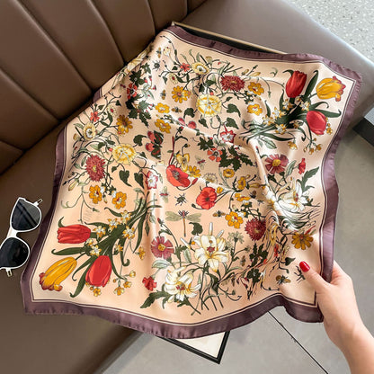 Foulard carré de soie 70 - Le Jardin Secret