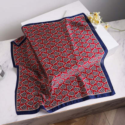 Foulard carré de soie 70 - Le Paisley Rouge