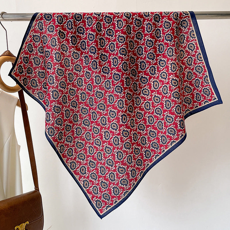 Foulard carré de soie 70 - Le Paisley Rouge