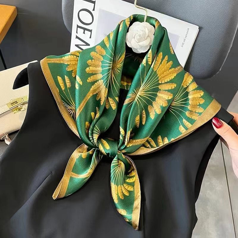 Foulard carré de soie 70 - Les Feuilles d’Or