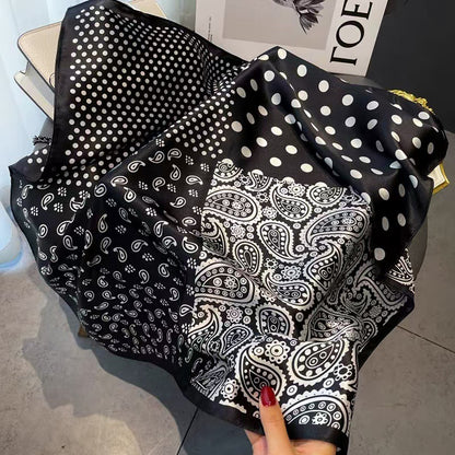 Foulard carré de soie 70 - Paisley Noir