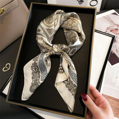 Foulard carré de soie 70 - Palais Antique