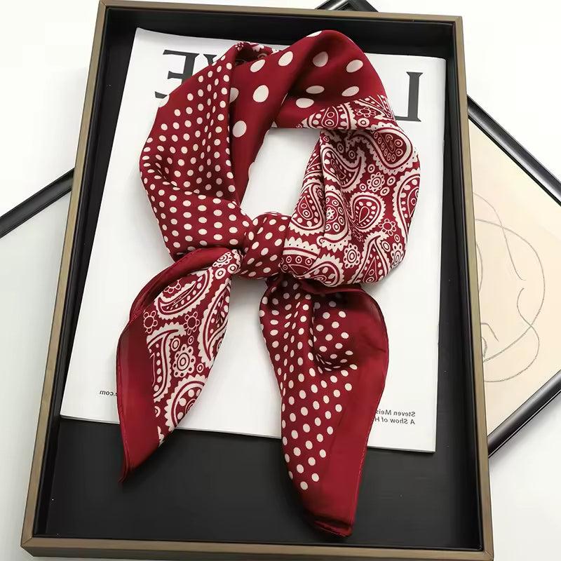 Foulard carré de soie 70 - Patchwork Western Rouge