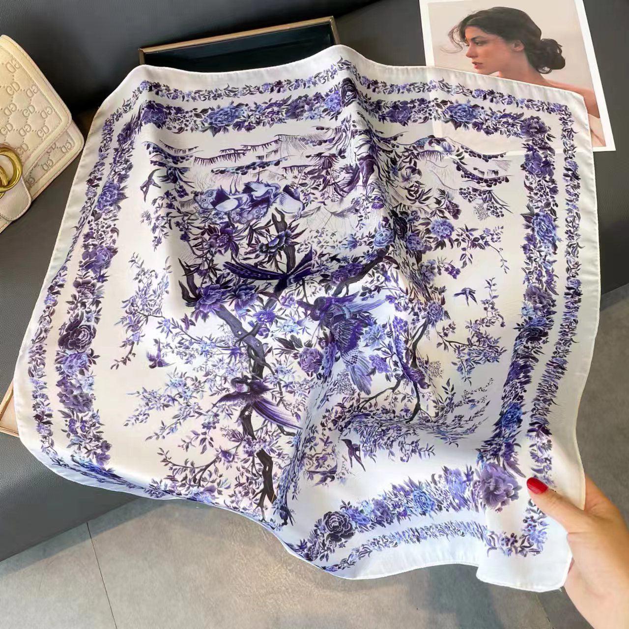 Foulard carré de soie 70 - Porcelaine Bleue