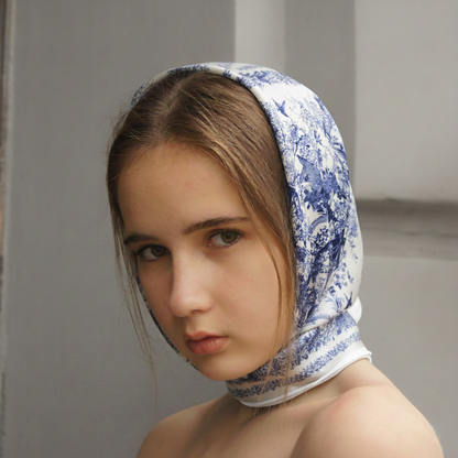 Foulard carré de soie 70 - Porcelaine Bleue