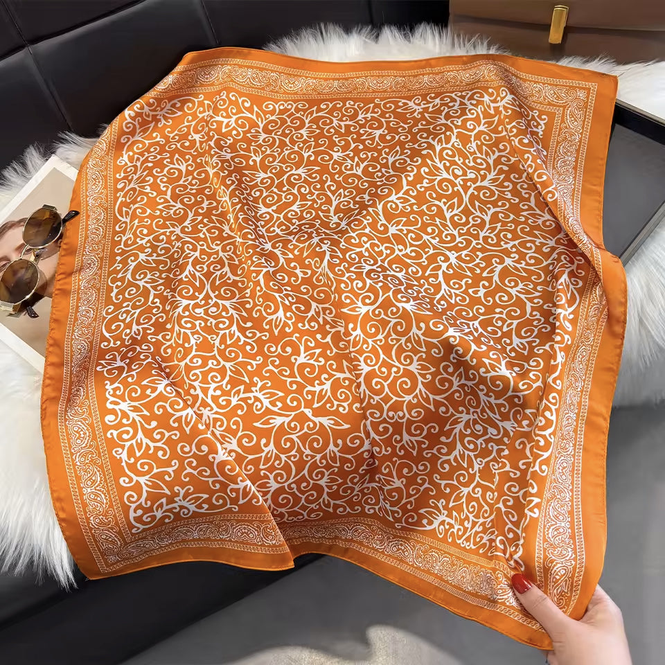 Foulard carré de soie 70 - Arabesque Dorée
