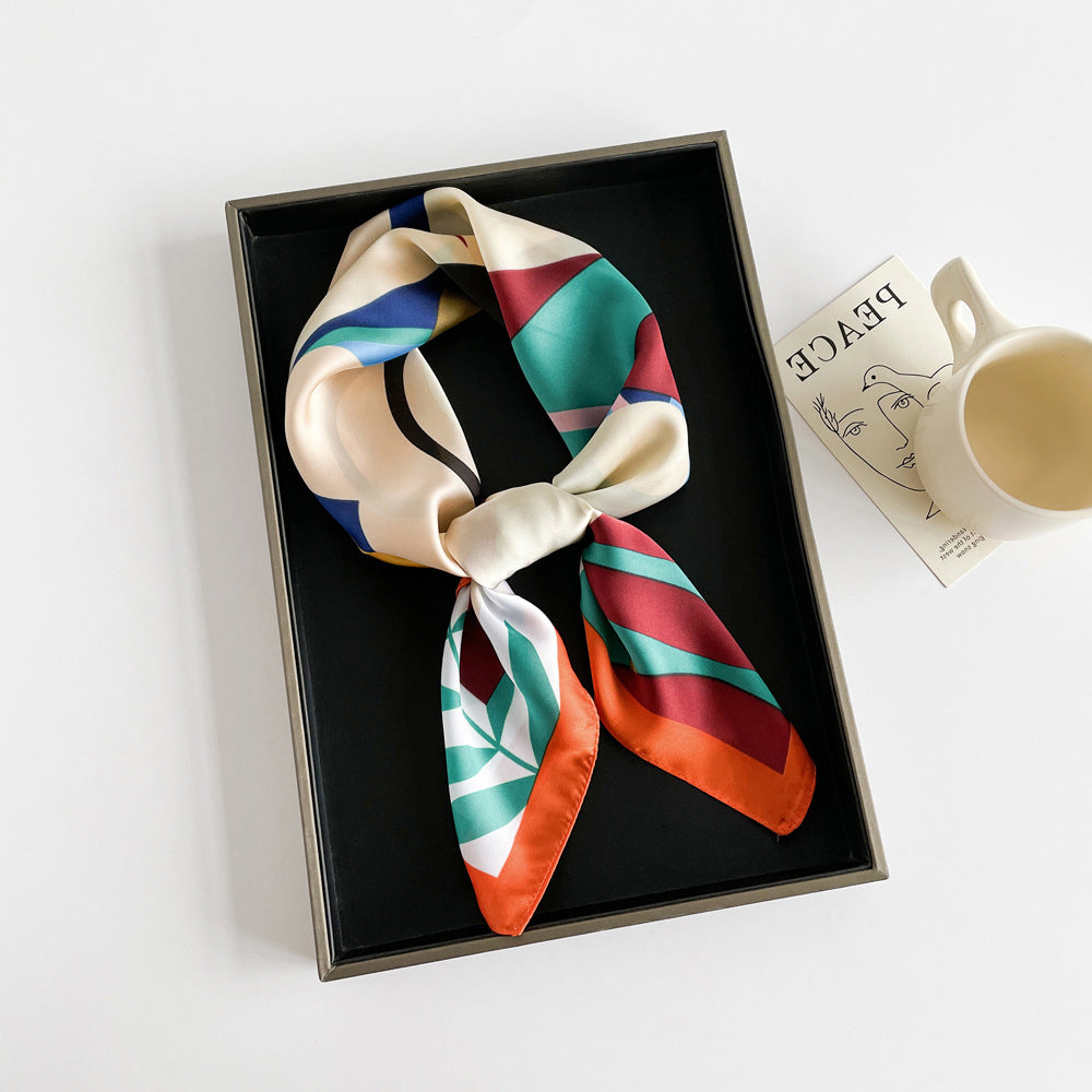 Foulard carré de soie 70 - Explosion Florale