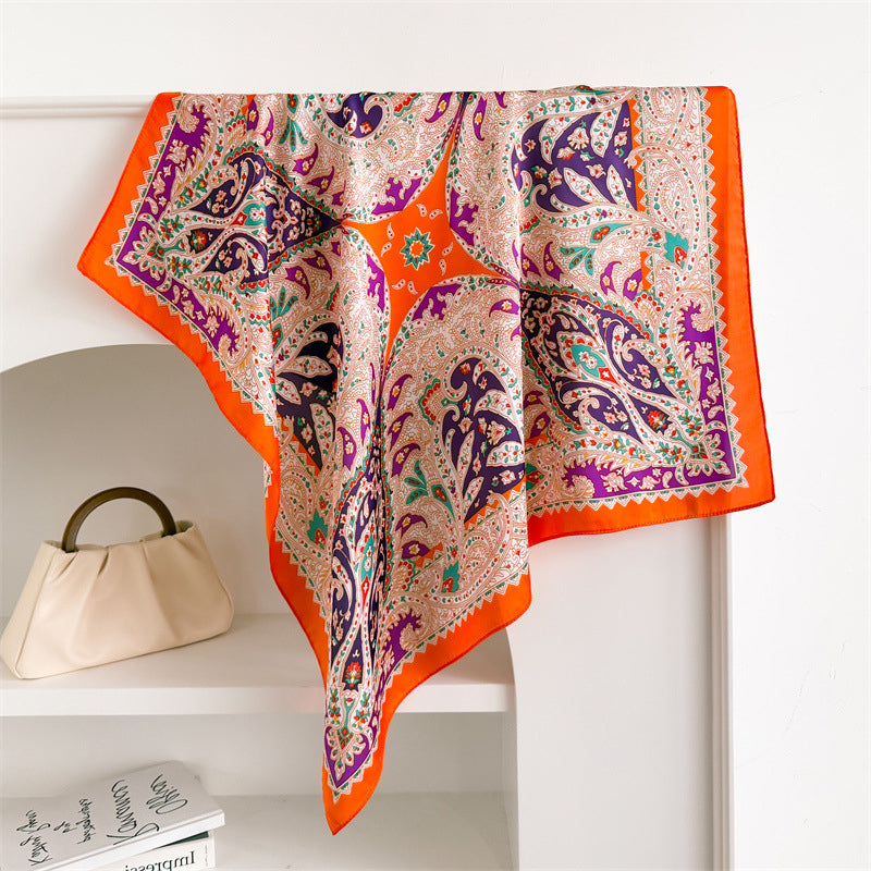 Foulard carré de soie 70 - Féerie Paisley