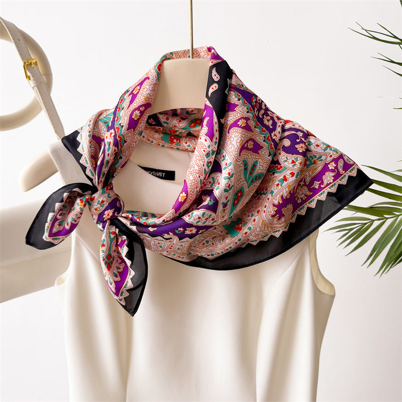 Foulard carré de soie 70 - Majesté Pourpre