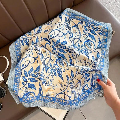 Foulard carré de soie 70 - Le feuillage bleu-Maison Berettini