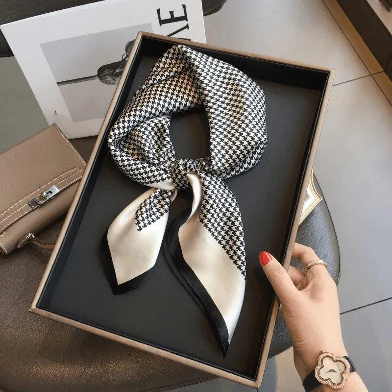 Foulard carre de soie 70 - Carré Iconique-Maison Berettini