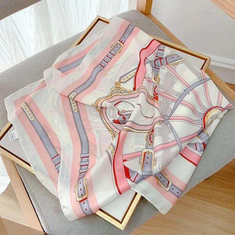 Foulard carré de soie 70 - La Ronde Équestre Rose-Maison Berettini