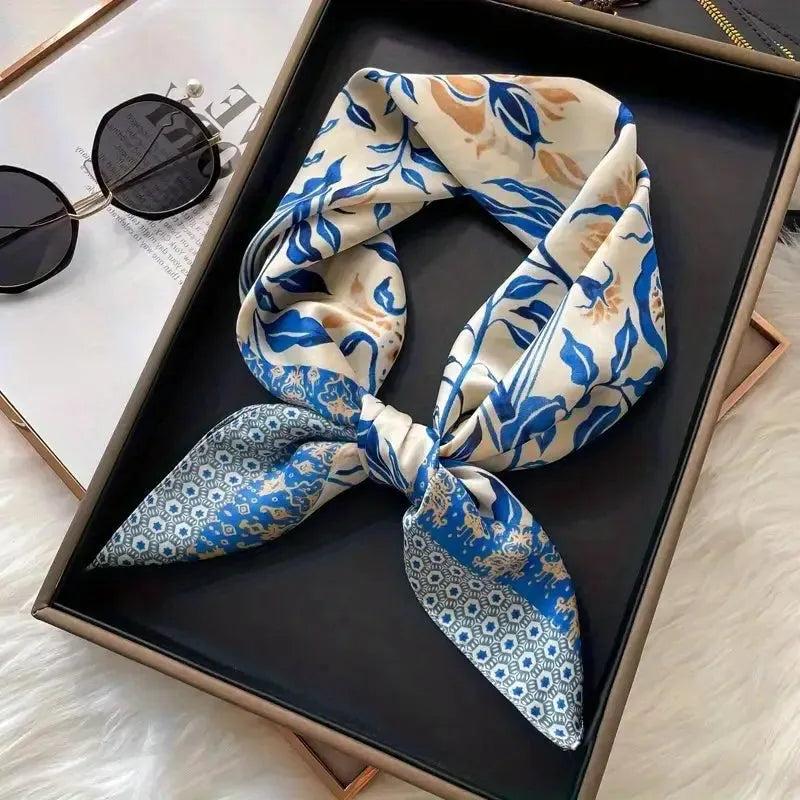 Foulard carré de soie 70 - Le feuillage bleu-Maison Berettini