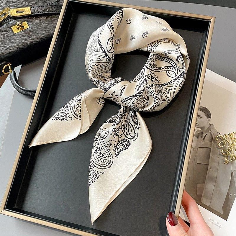 Foulard carré de soie 70 - Le Paisley Noir et Blanc-Maison Berettini
